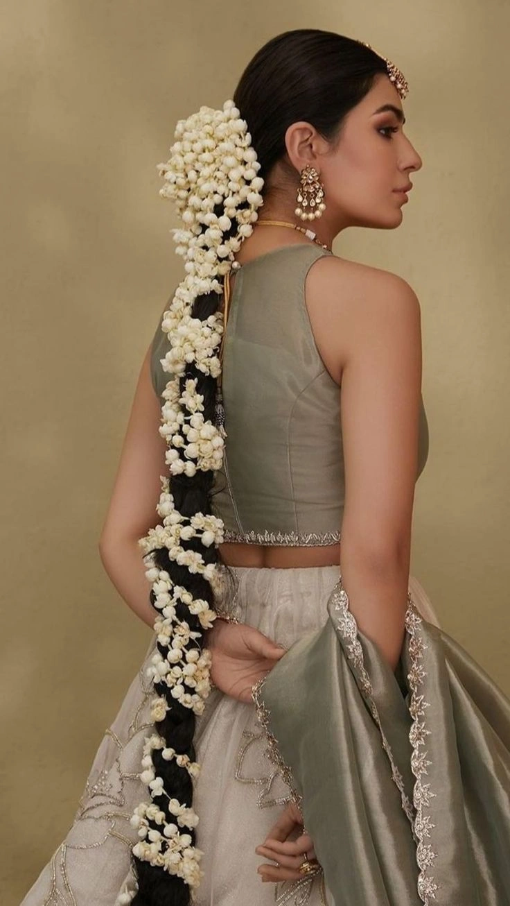 messy bun gajra hairstyle